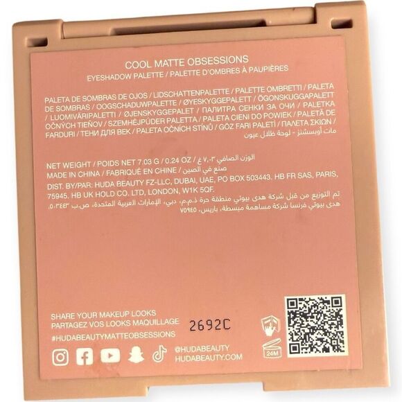 Huda Beauty Cool Matte Obsessions Palette - Picture 4 of 4